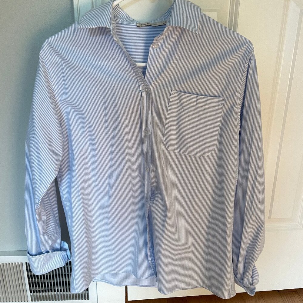 Brandy Melville Suite Bennedict Long Sleeve